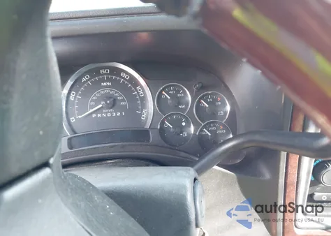 2006 Cadillac Escalade Esv Standard z USA, uszkodzony, nr VIN 3GYFK66N36G220581